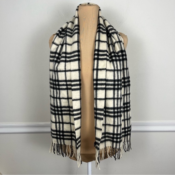 Burberry Ivory Off White Nova
Check Cashmere Classic Scarf *FLAWED - Picture 1 of 10